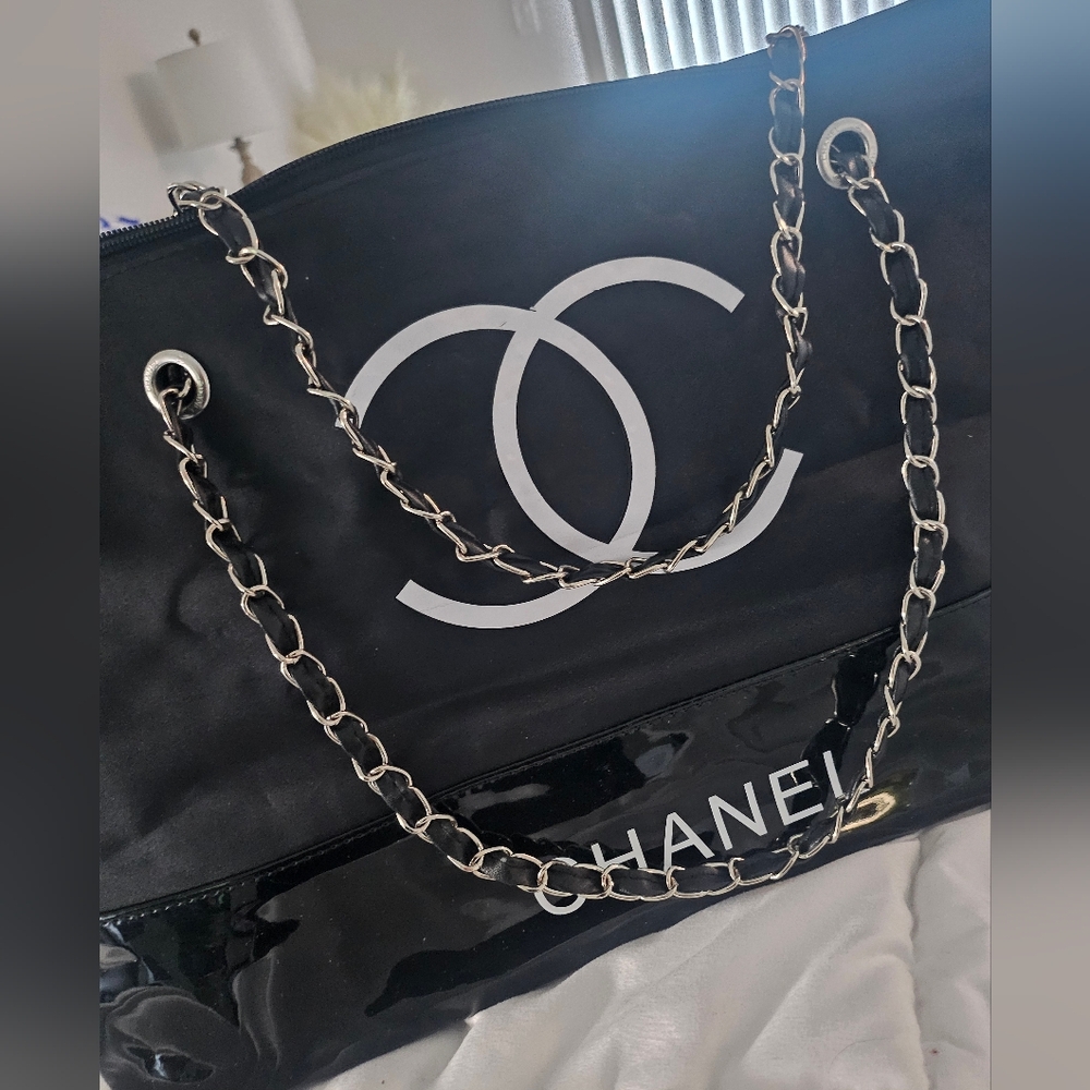 CHANEL GWP Black and Silver Chain-Handle Logo Tote - Picture 3 of 12